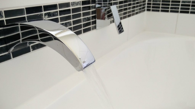 Bath tap